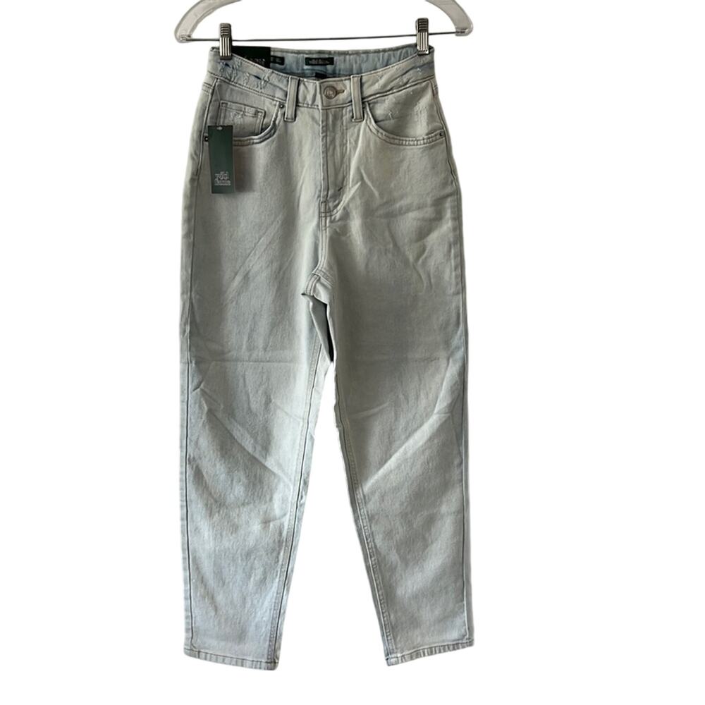 Wild Fable Sz 2 Light Wash Super High Rise Tapered Leg Jeans NWT